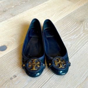 TORY BURCH cloudy blue patent ballet flats.